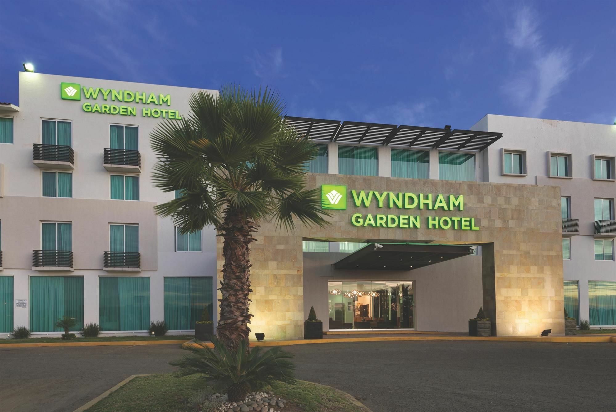 Wyndham Garden Silao Bajío Aeropuerto Hotel Exterior foto